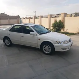Toyota Camry 2001