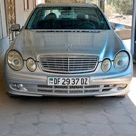 Mercedes-Benz E320 2002