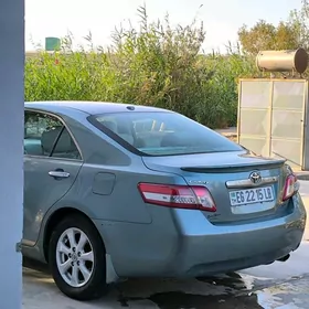 Toyota Camry 2011