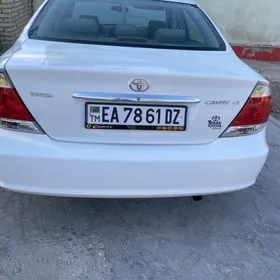 Toyota Camry 2005