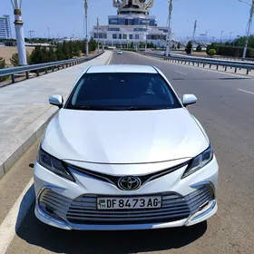 Toyota Camry 2020