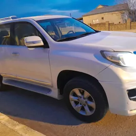 Toyota Land Cruiser Prado 2011