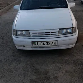 Opel Vectra 1990