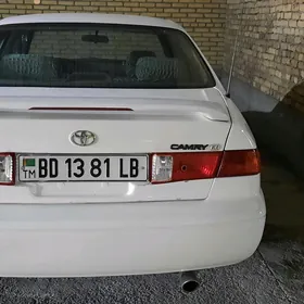 Toyota Camry 2000