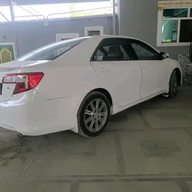 Toyota Camry 2012