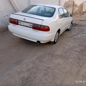 Toyota Corona 1995