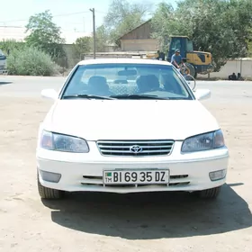 Toyota Camry 2000