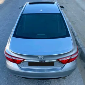 Toyota Camry 2016