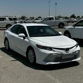 Toyota Camry 2020