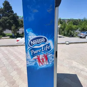 Ugur Nestle витрина