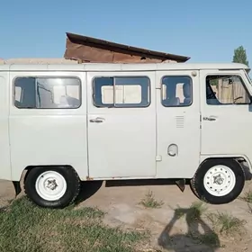 UAZ 2206 1998