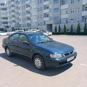 Toyota Carina 1995