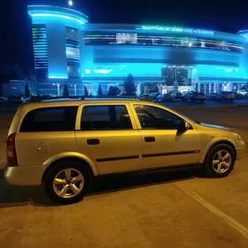 Opel Zafira 2003