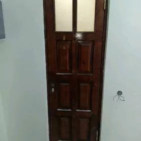 дверь