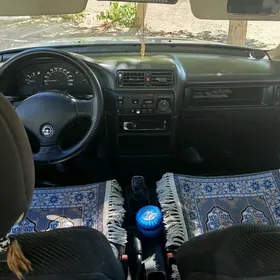 Opel Vectra 1990