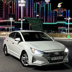 Hyundai Elantra 2019