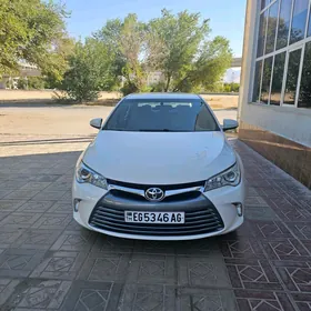 Toyota Camry 2017