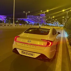 Hyundai Sonata 2021