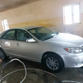 Toyota Camry 2004