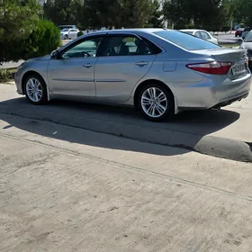 Toyota Camry 2016