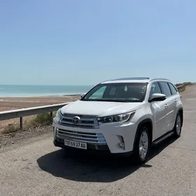 Toyota Highlander 2015
