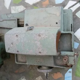 Traktor stanok