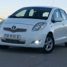 Toyota Yaris 2010