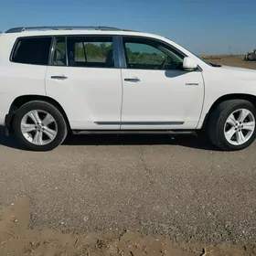 Toyota Highlander 2010