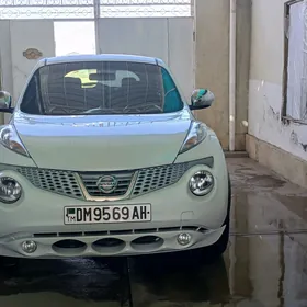 Nissan JUKE 2012