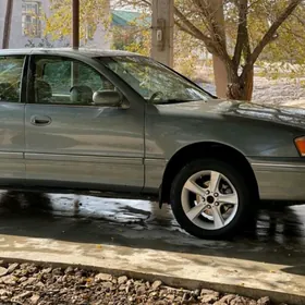 Toyota Avalon 1999