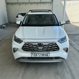 Toyota Highlander 2020