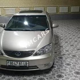 Toyota Camry 2005