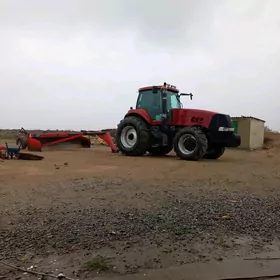 Case STX325 Accusteer 2007