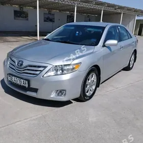 Toyota Camry 2011