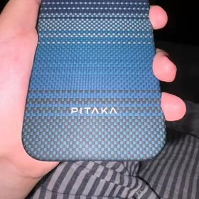 Pitaka iphone 16