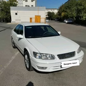 Toyota Camry 2000