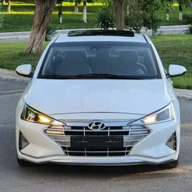 Hyundai Elantra 2020