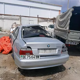 BMW E39 2002