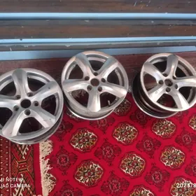 R15