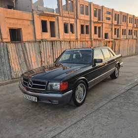 Mercedes-Benz W126 1987