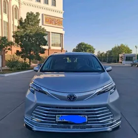 Toyota Sienna 2021