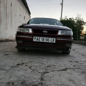 Opel Vectra 1990