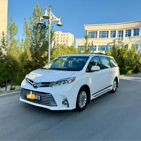Toyota Sienna 2017