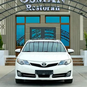 Toyota Camry 2012