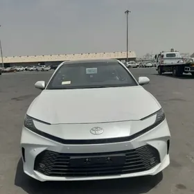Toyota Camry 2025