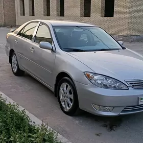 Toyota Camry 2004