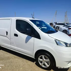 Nissan NV200 2021