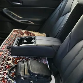 Toyota Avalon 2019