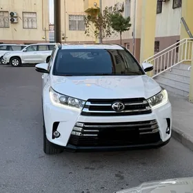 Toyota Highlander 2018