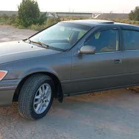 Toyota Camry 2000